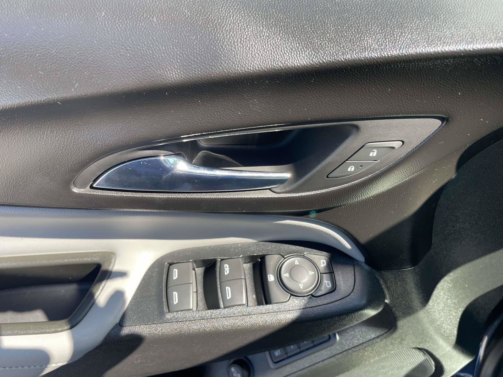 Used 2019 Chevrolet Equinox Premier FWD image 14