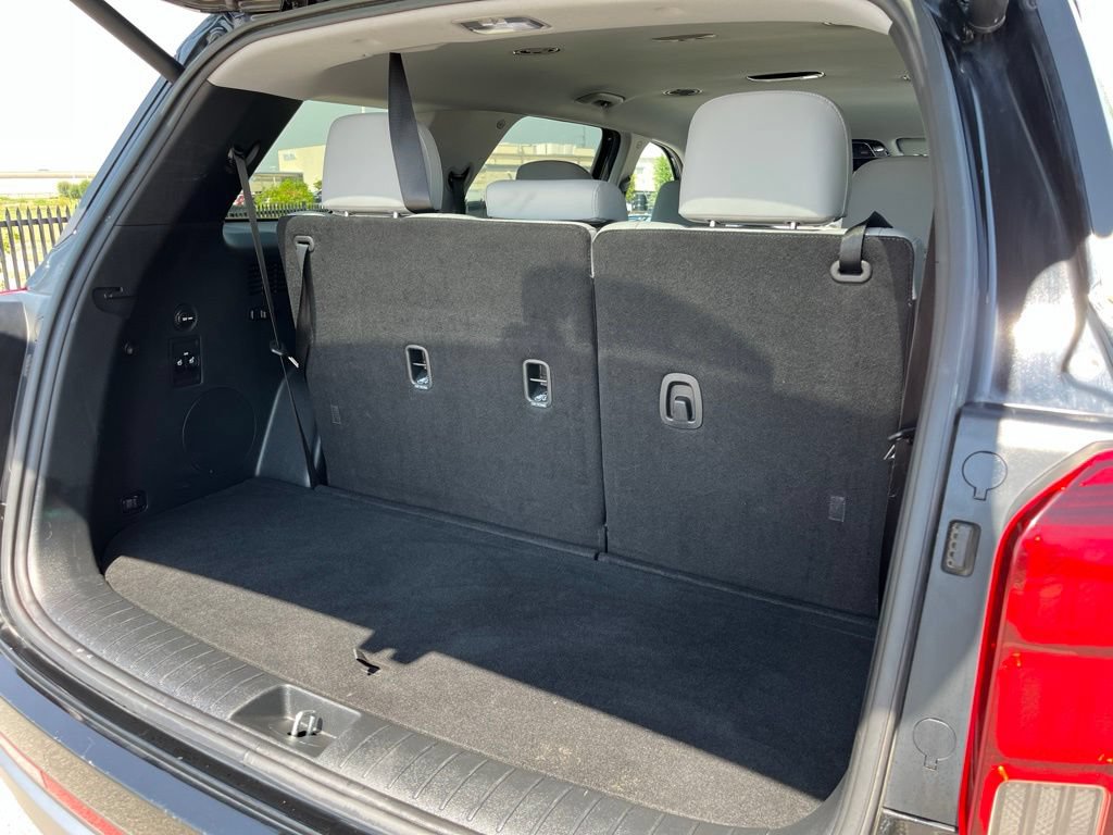 Used 2025 Hyundai Palisade SEL FWD image 8
