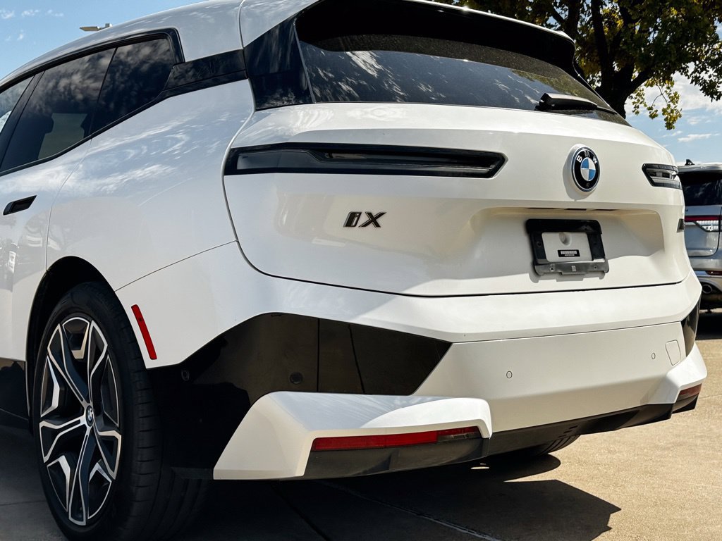 Used 2024 BMW iX M60 w/ Luxury Package AWD/4WD image 4