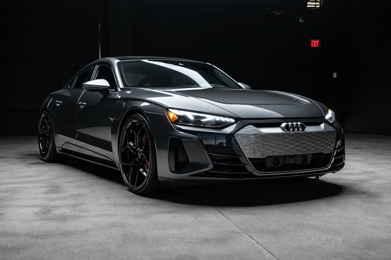 Used 2022 Audi e-tron GT Premium Plus AWD/4WD image 4