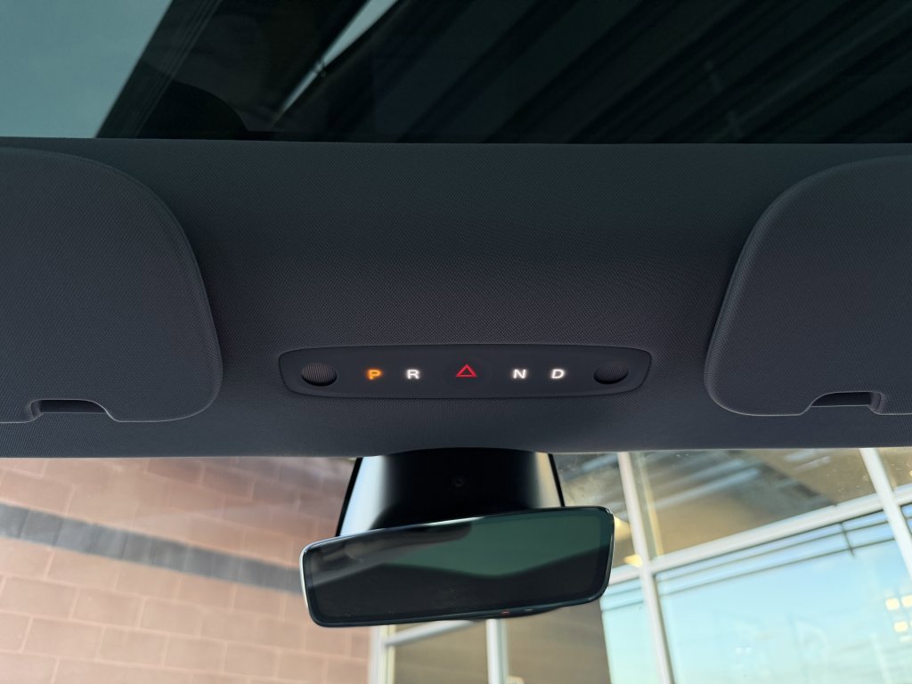 Used 2025 Tesla Model 3 image 33