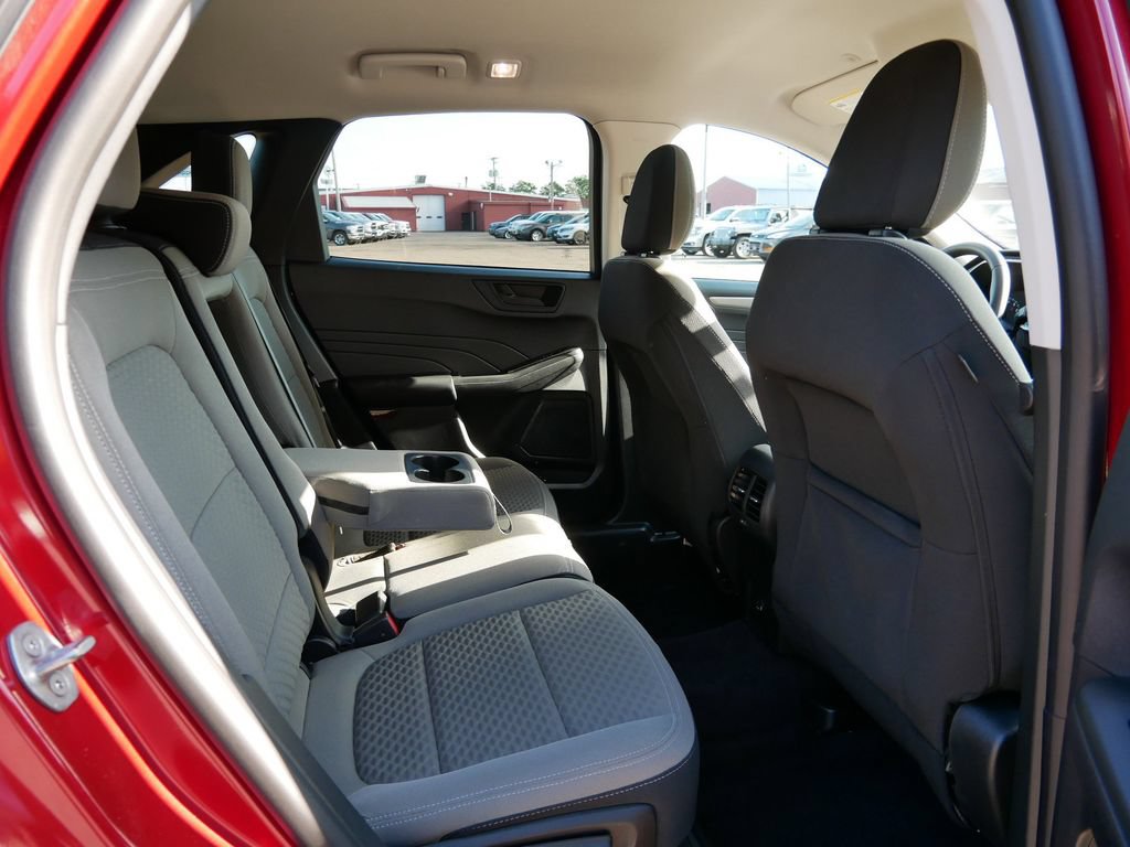 Certified 2022 Ford Escape SE w/ Convenience Package AWD/4WD image 9