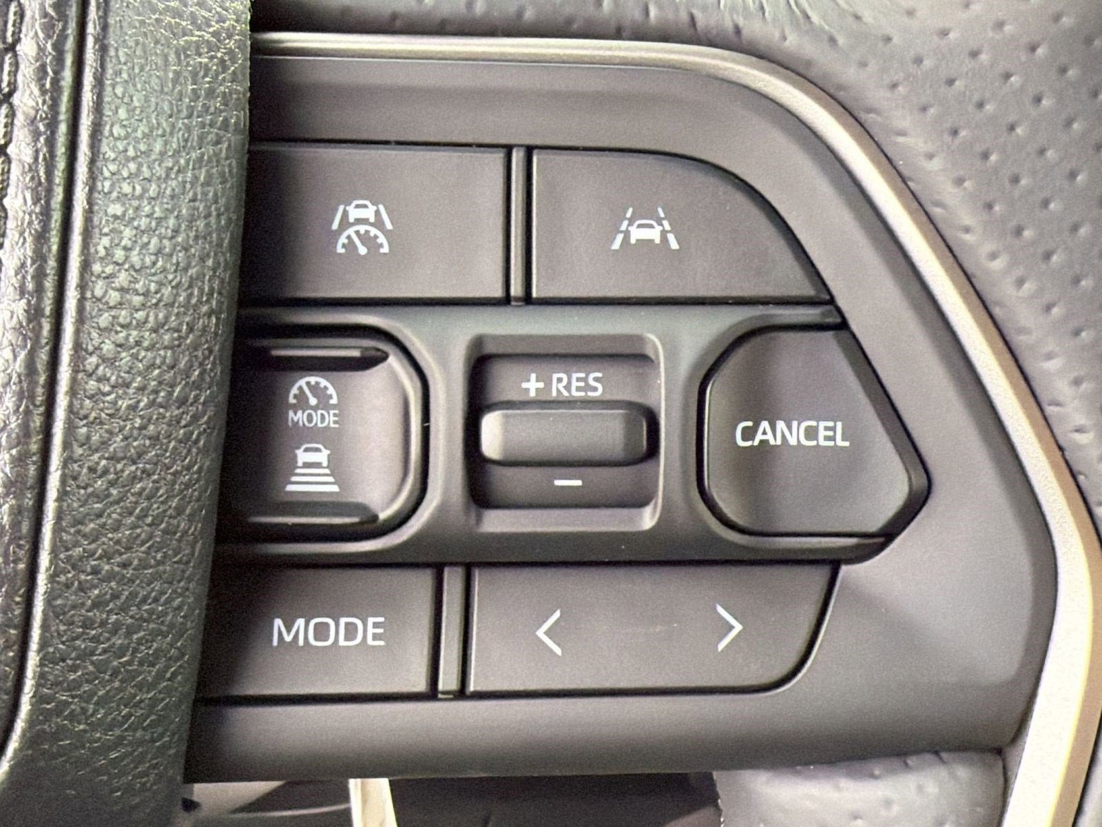 New 2026 Toyota 4Runner SR5 AWD/4WD image 22