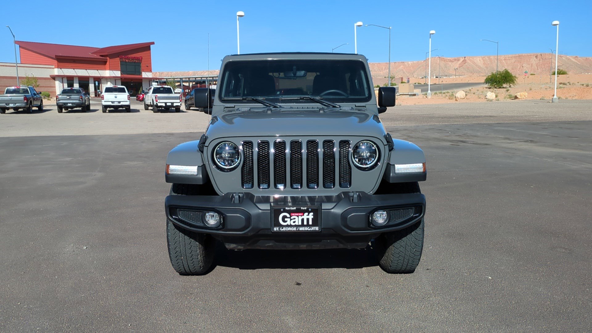 Used 2023 Jeep Wrangler Unlimited Sahara image 9