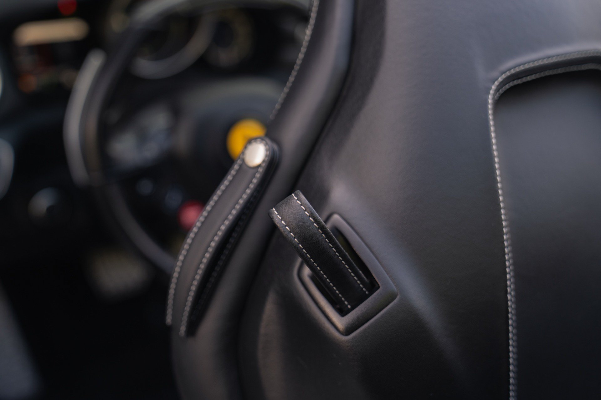 Used 2017 Ferrari California T RWD image 47