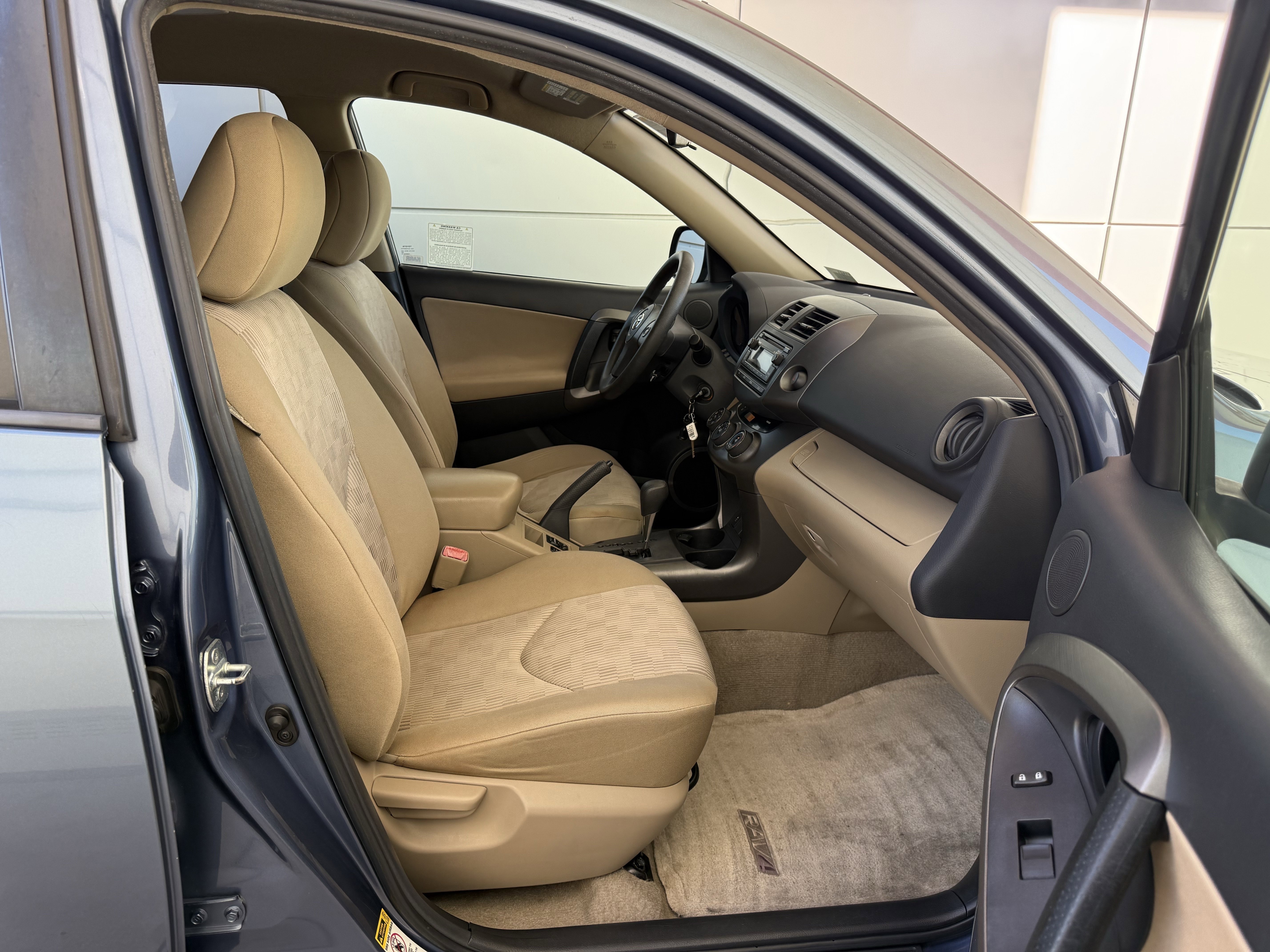 Used 2012 Toyota RAV4 FWD w/ 3rd Row image 20