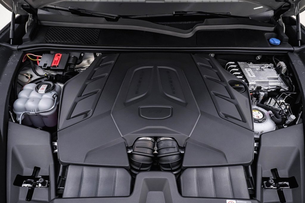 New 2025 Porsche Cayenne Turbo AWD/4WD image 29