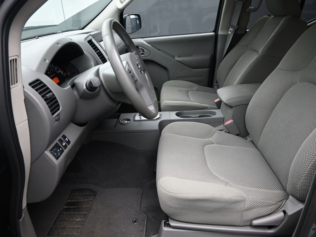 Used 2021 Nissan Frontier SV image 14