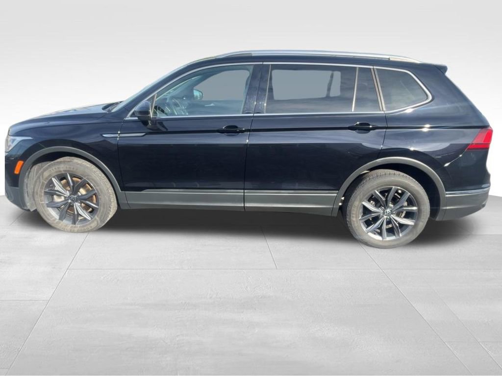 Used 2023 Volkswagen Tiguan SE FWD image 9