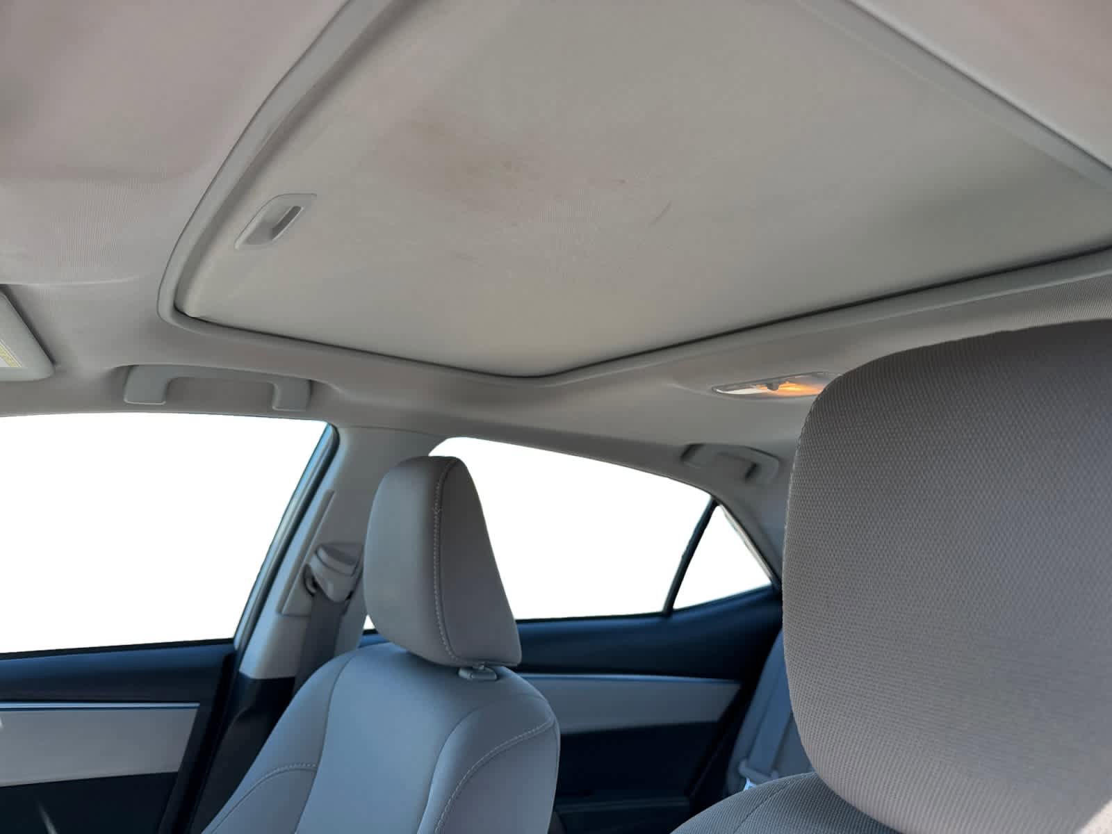 Used 2016 Toyota Corolla LE FWD image 12