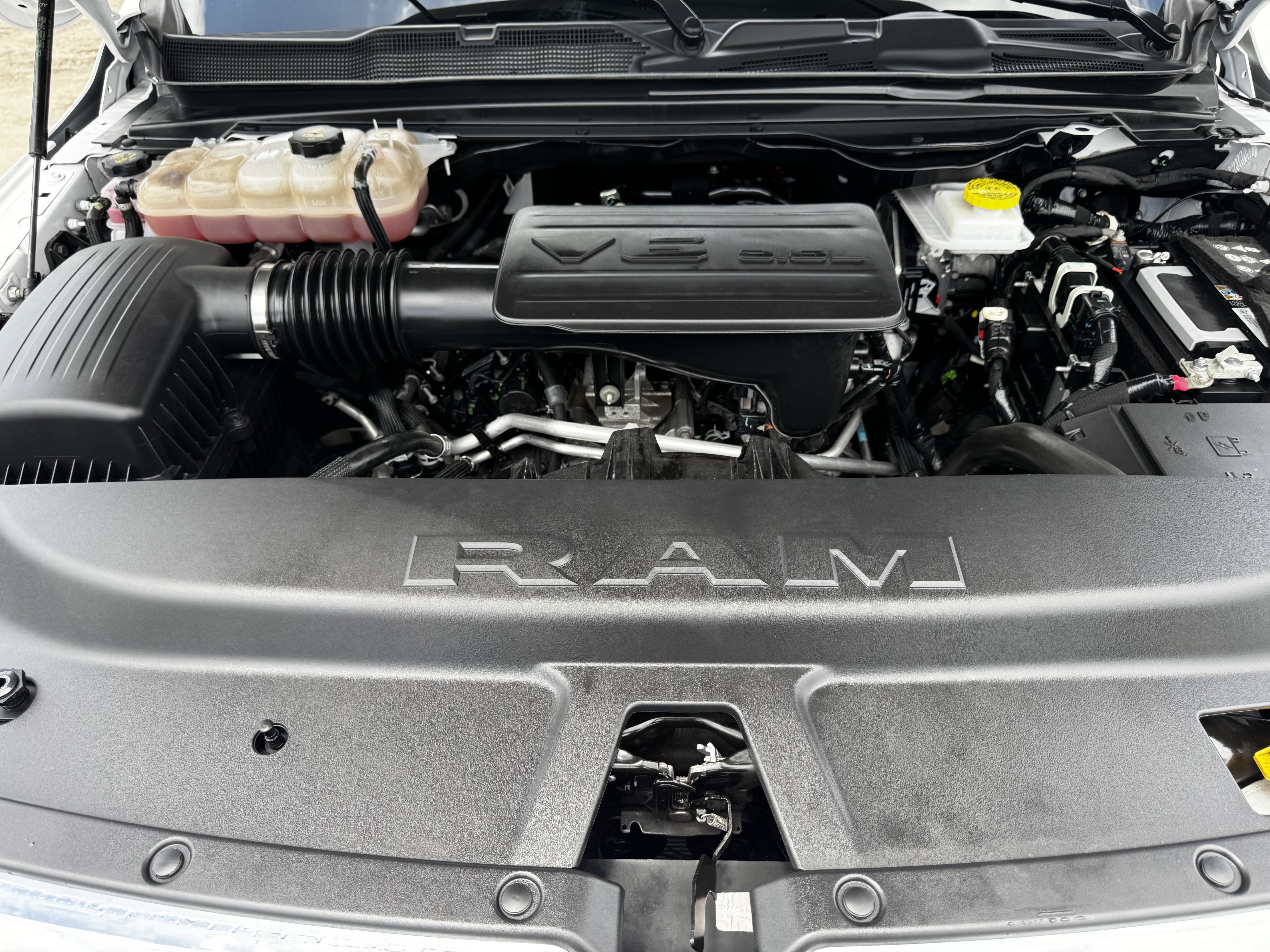 Used 2025 RAM 1500 Big Horn AWD/4WD image 31