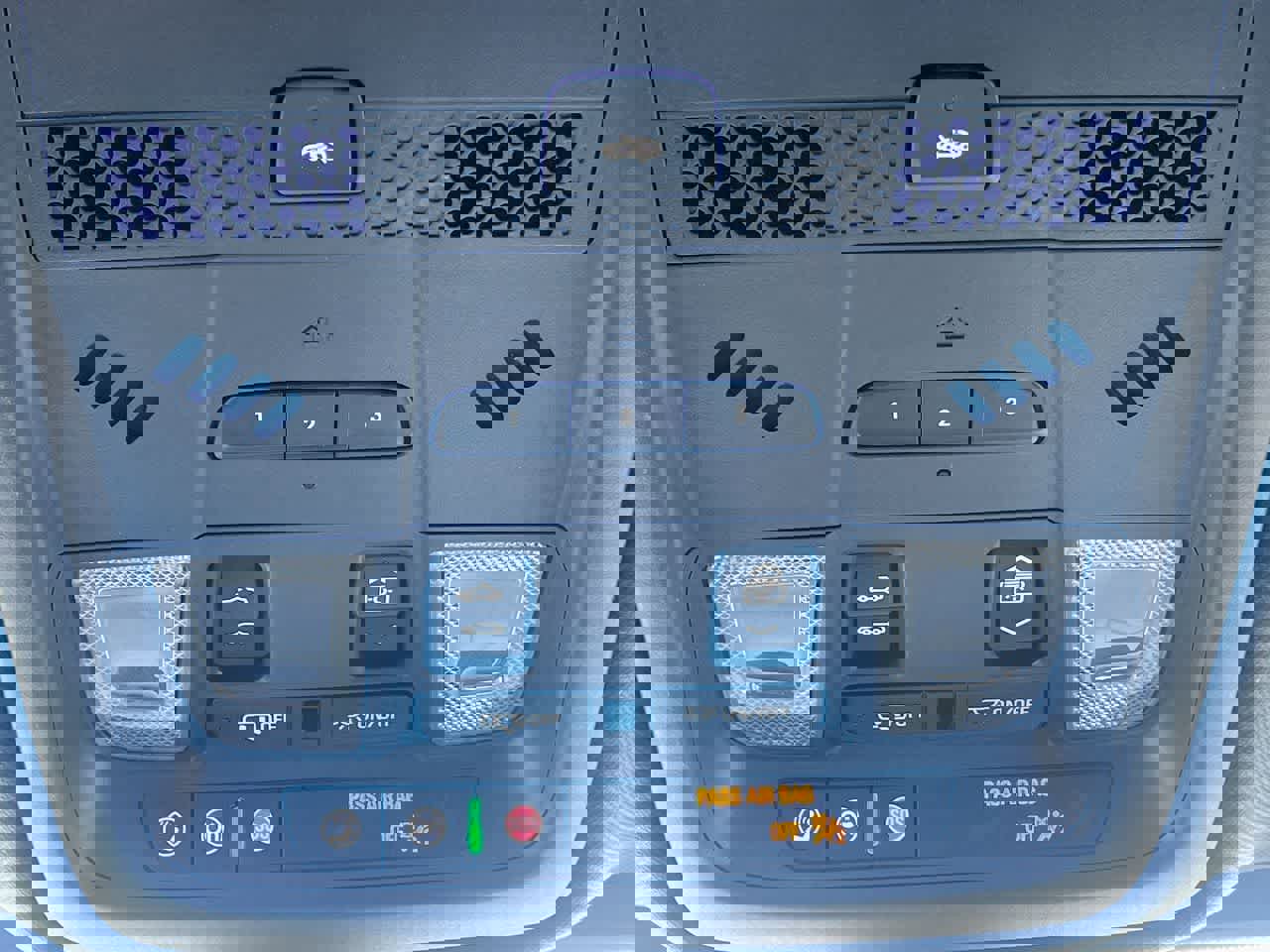 Certified 2023 Cadillac XT5 Sportv w/ LPO, Floor Liner Package image 31