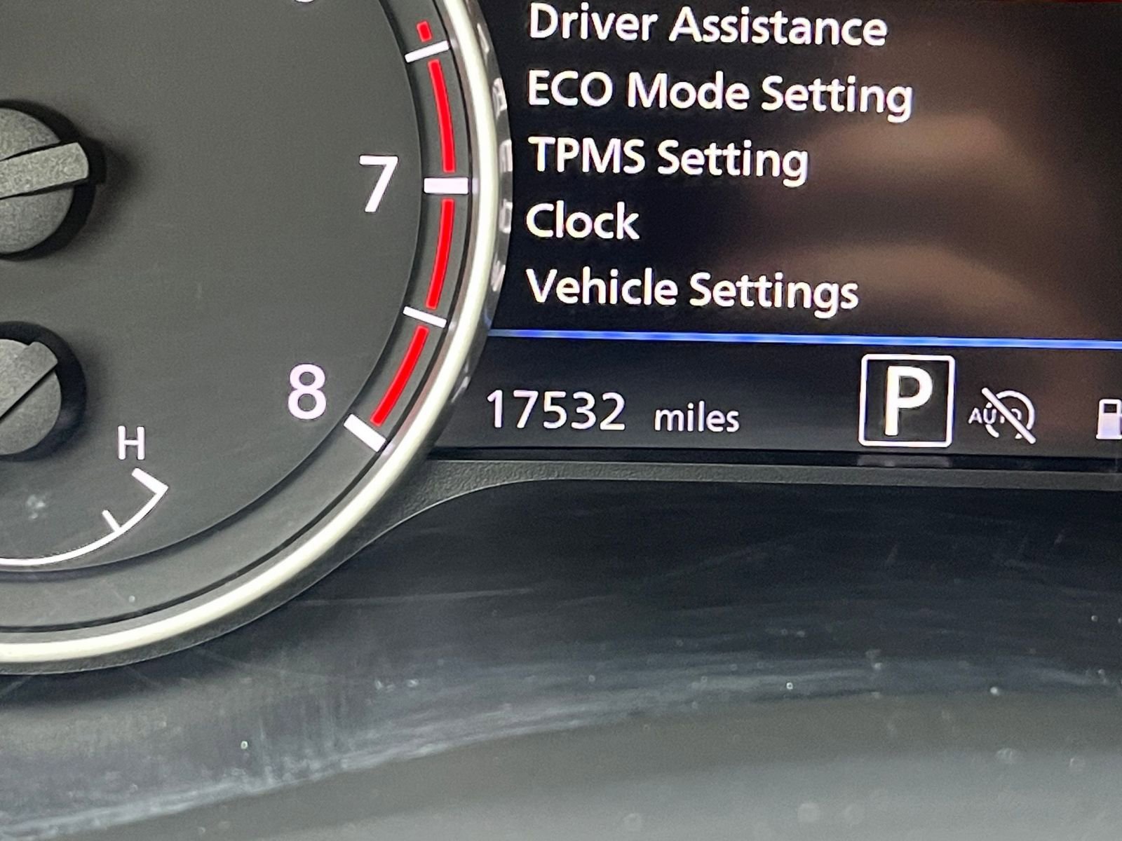 Used 2025 Nissan Sentra SV image 34