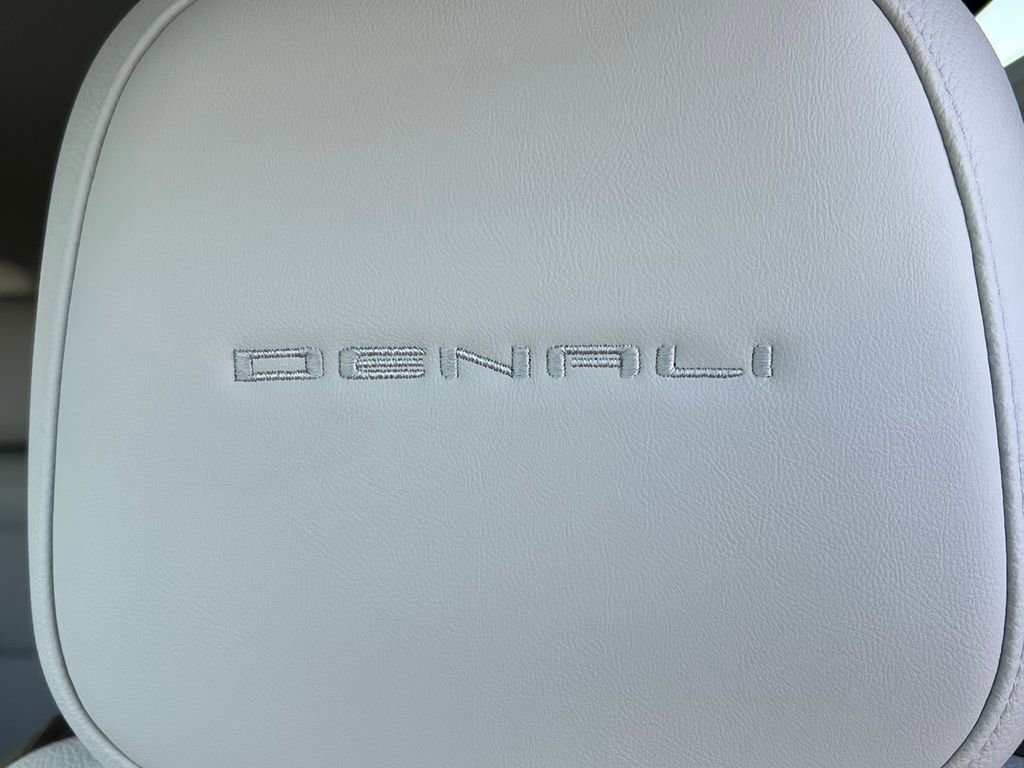 New 2026 GMC Terrain Denali w/ LPO, Floor Liner Package image 12