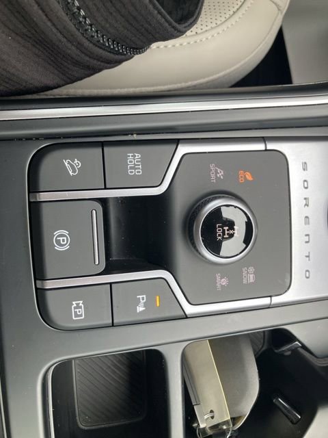 Used 2025 Kia Sorento EX w/ EX Panoramic Sunroof Package AWD/4WD image 31