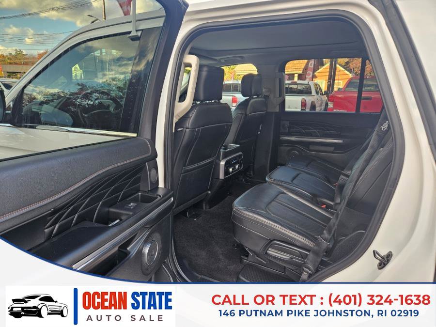 Used 2018 Ford Expedition Platinum image 11