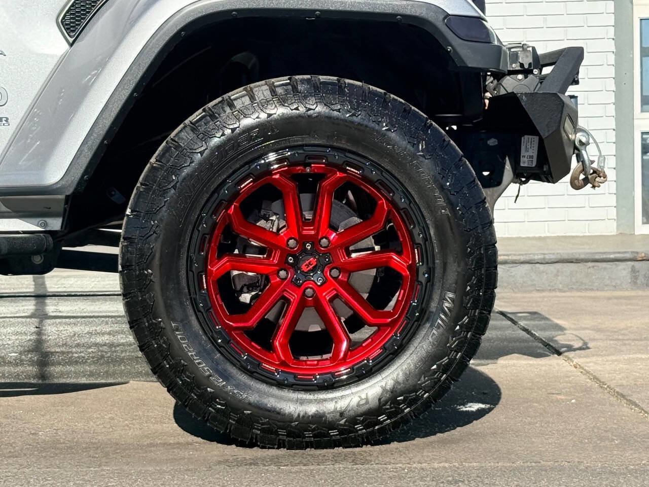 Used 2019 Jeep Wrangler Unlimited Sahara image 13