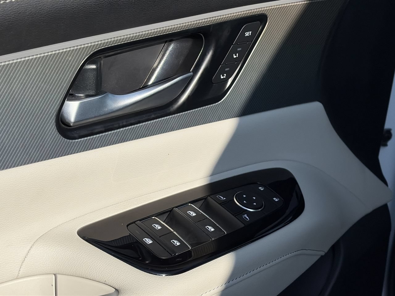 Certified 2025 Nissan Murano SL AWD/4WD image 24