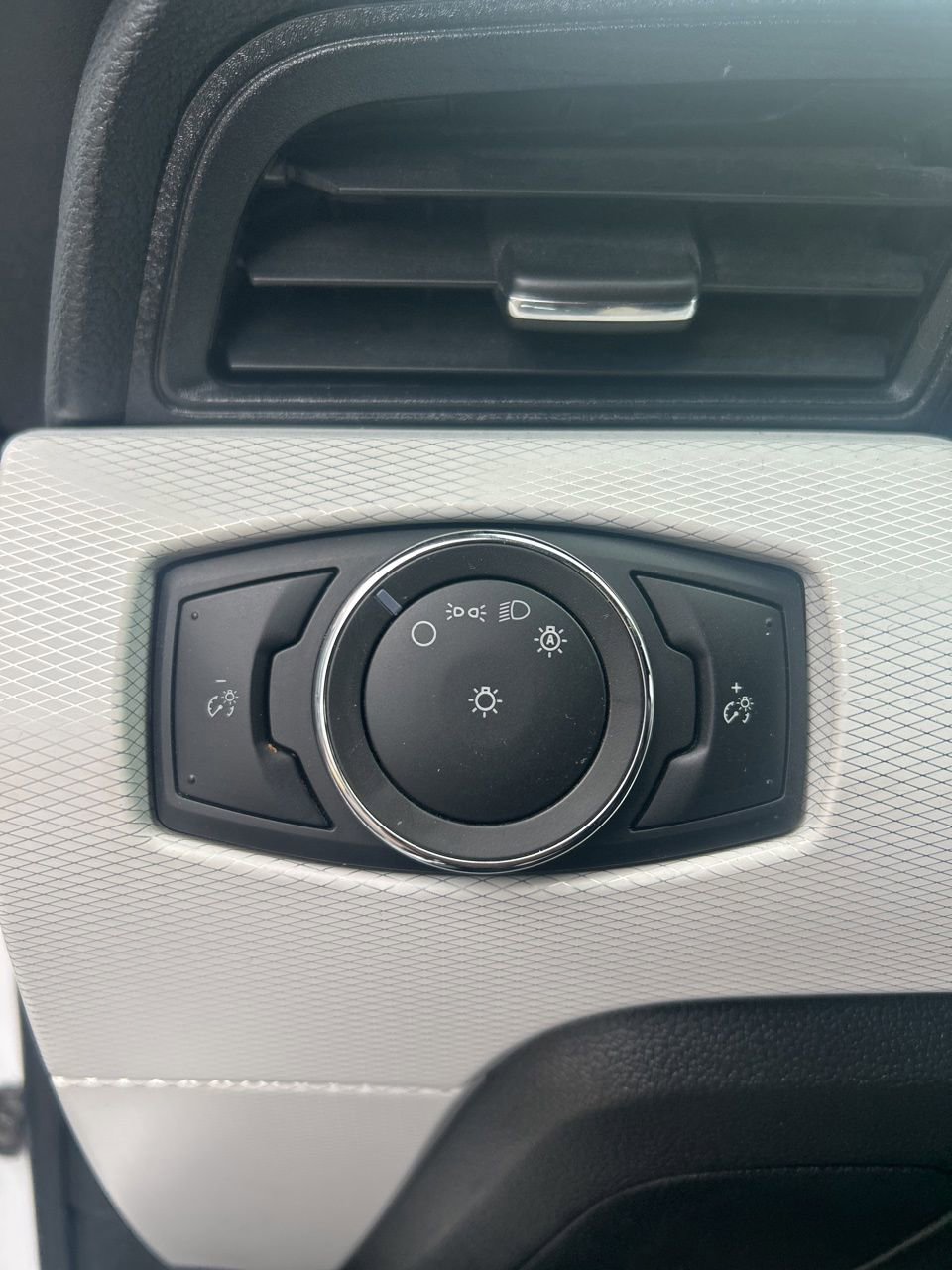 Used 2022 Ford Mustang Premium RWD image 22