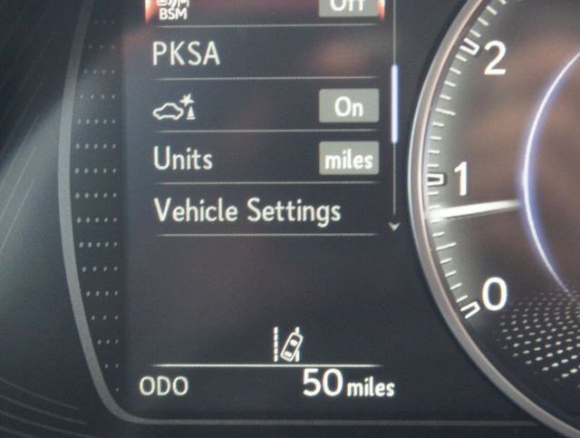 Used 2025 Lexus ES 350 w/ Premium Package FWD image 4