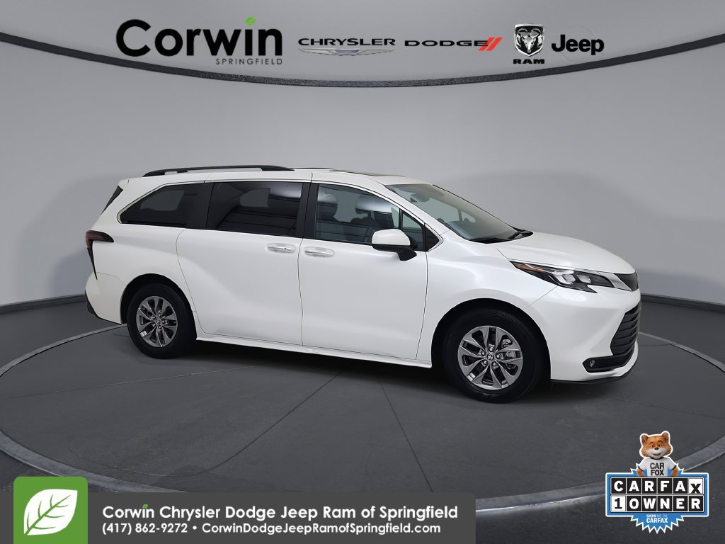 Used 2025 Toyota Sienna XLE