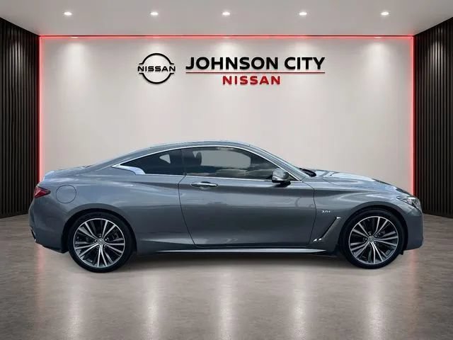 Used 2019 INFINITI Q60 3.0t Luxe w/ Essential Package AWD/4WD image 3