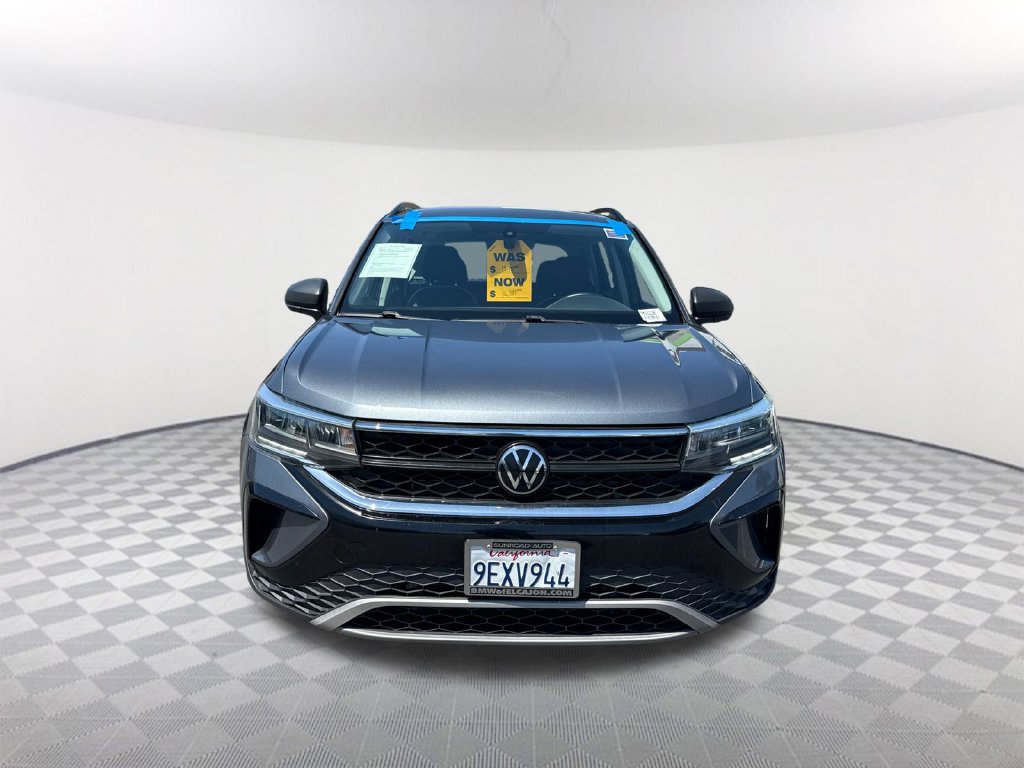 Used 2023 Volkswagen Taos S FWD image 2