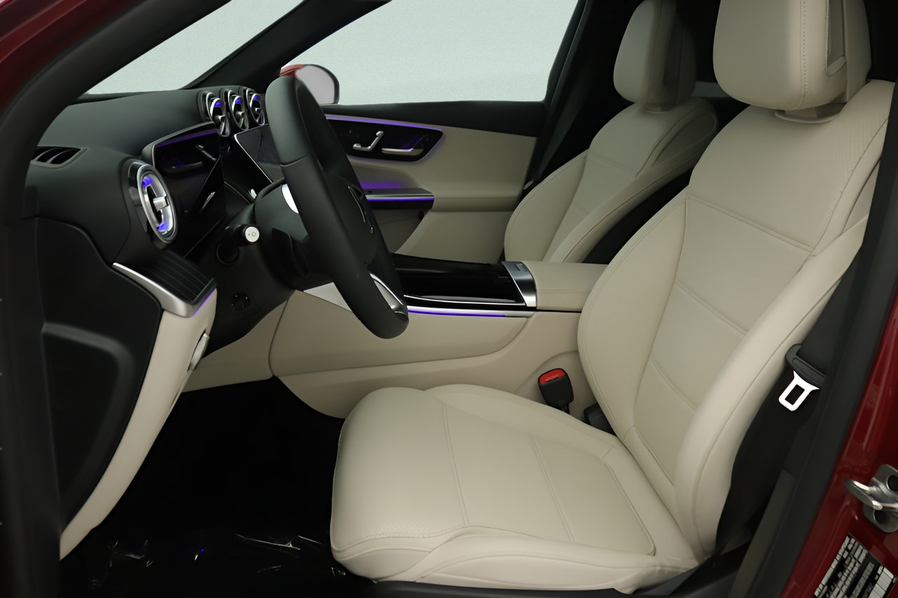 Certified 2025 Mercedes-Benz GLC 350e 4MATIC image 30