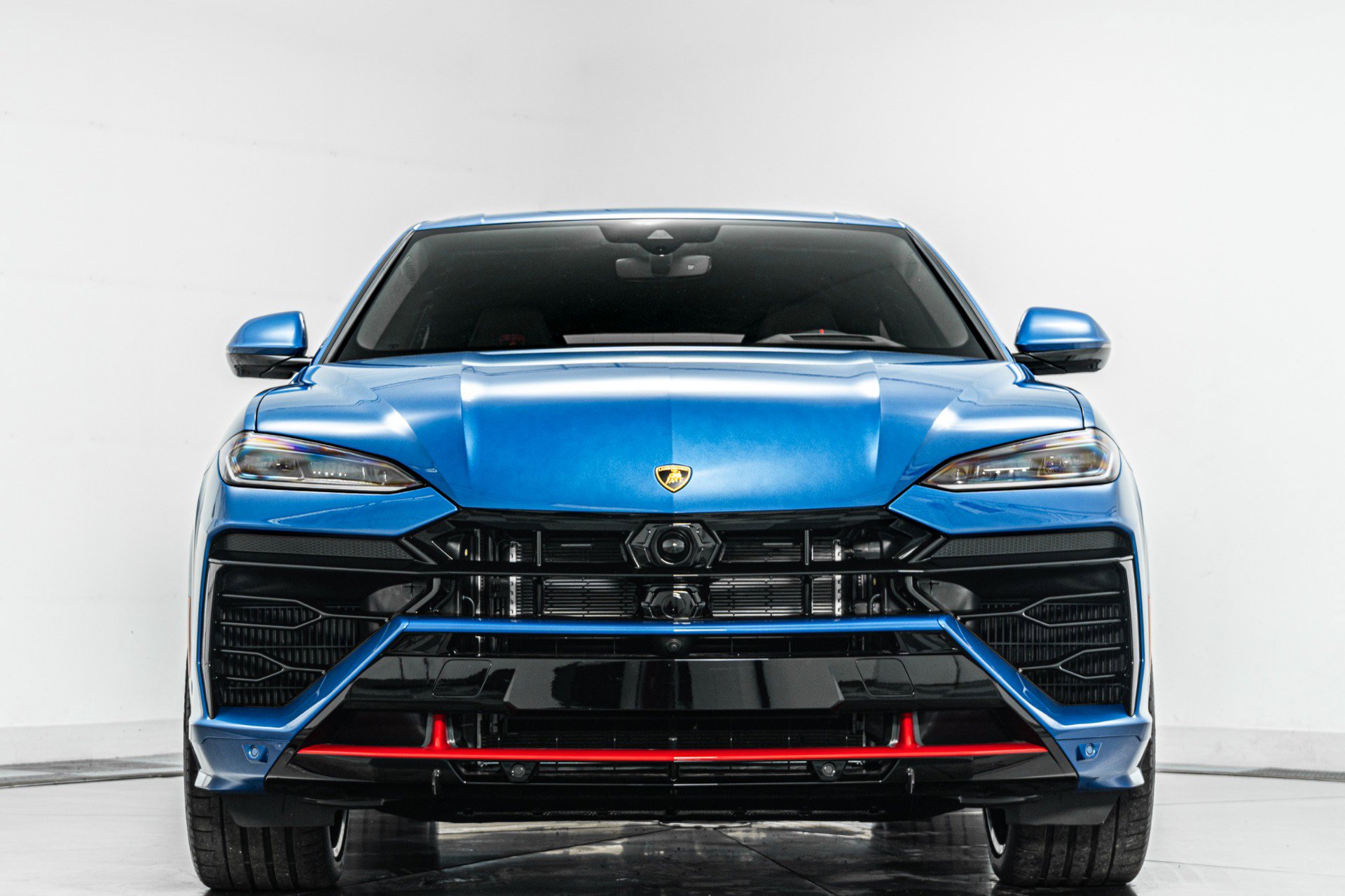 Used 2025 Lamborghini Urus SE image 4