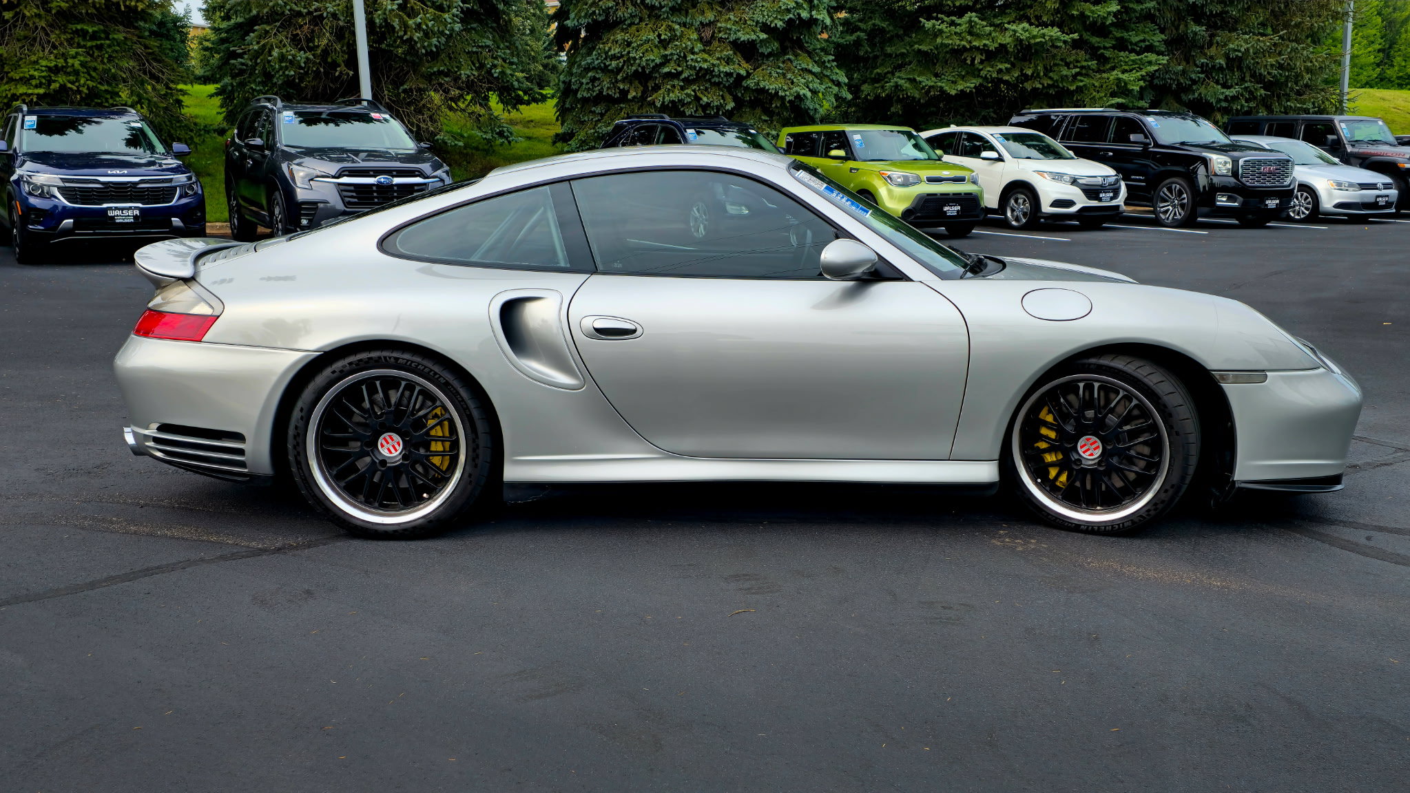 Used 2001 Porsche 911 Turbo AWD/4WD image 2