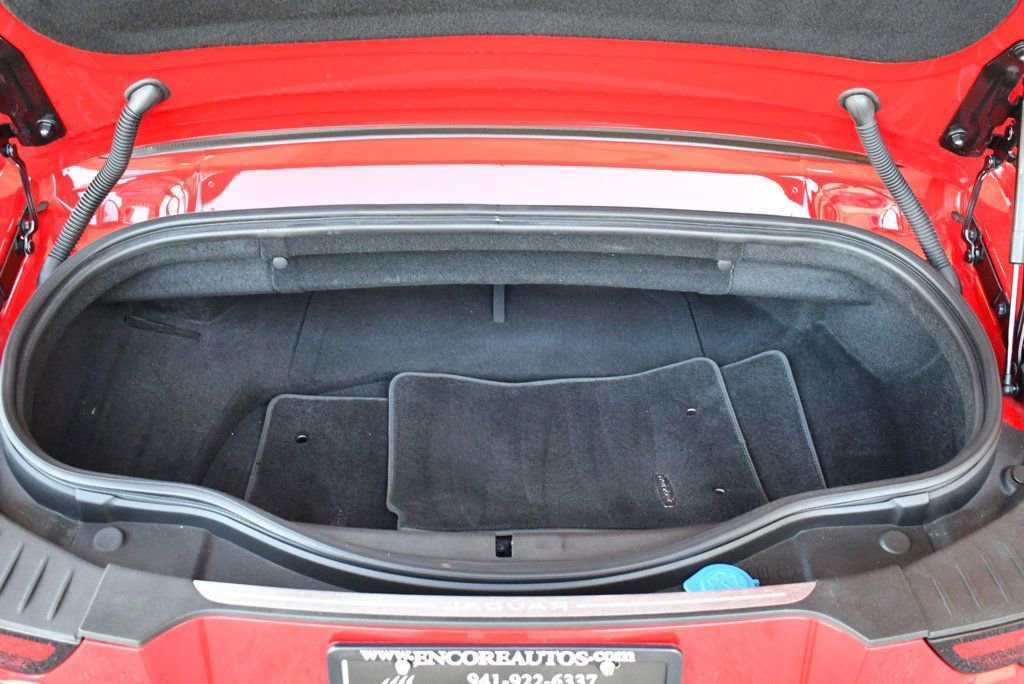 Used 2019 Jaguar F-TYPE Convertible image 15