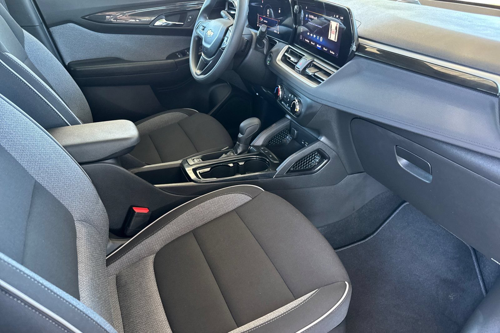 Used 2026 Chevrolet TrailBlazer LS FWD image 20