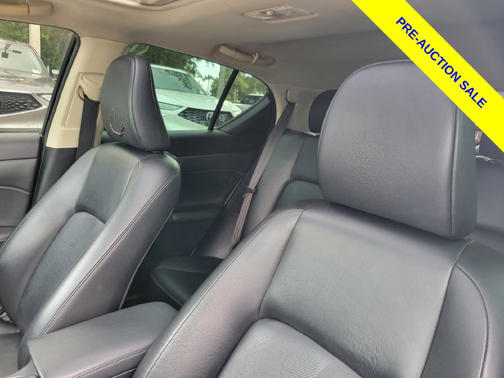 Used 2017 Lexus CT 200h w/ Seat Comfort Package FWD image 16