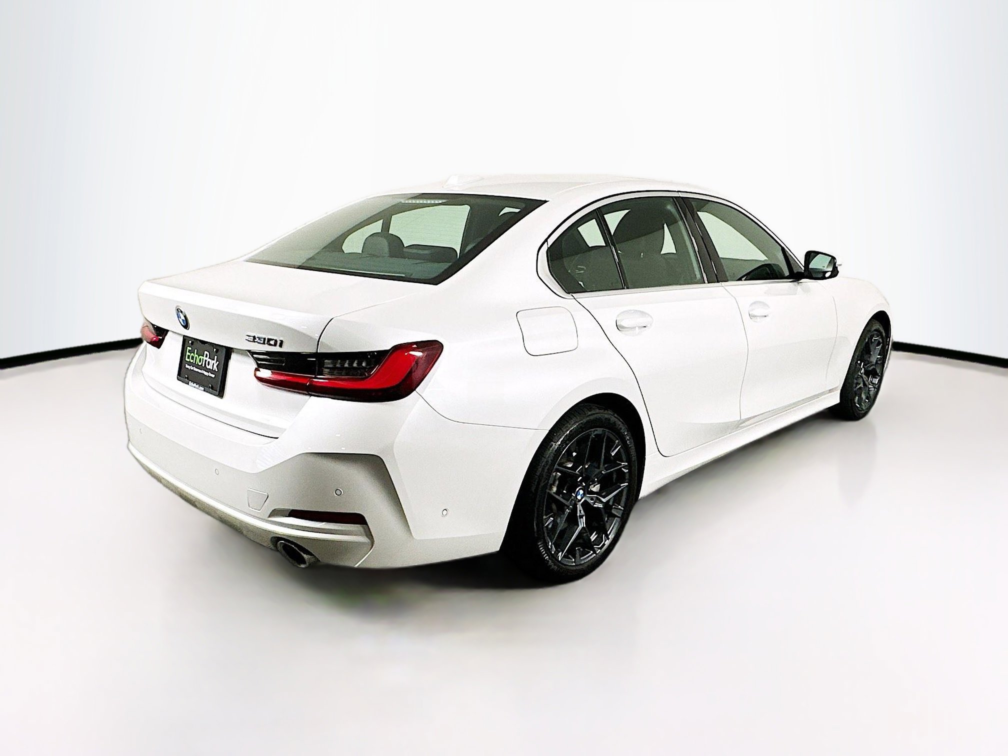 Used 2025 BMW 330i Sedan image 9