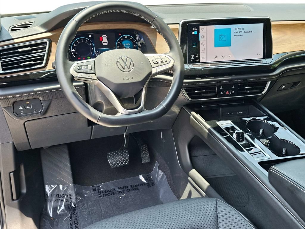 Used 2024 Volkswagen Atlas SE AWD/4WD image 34