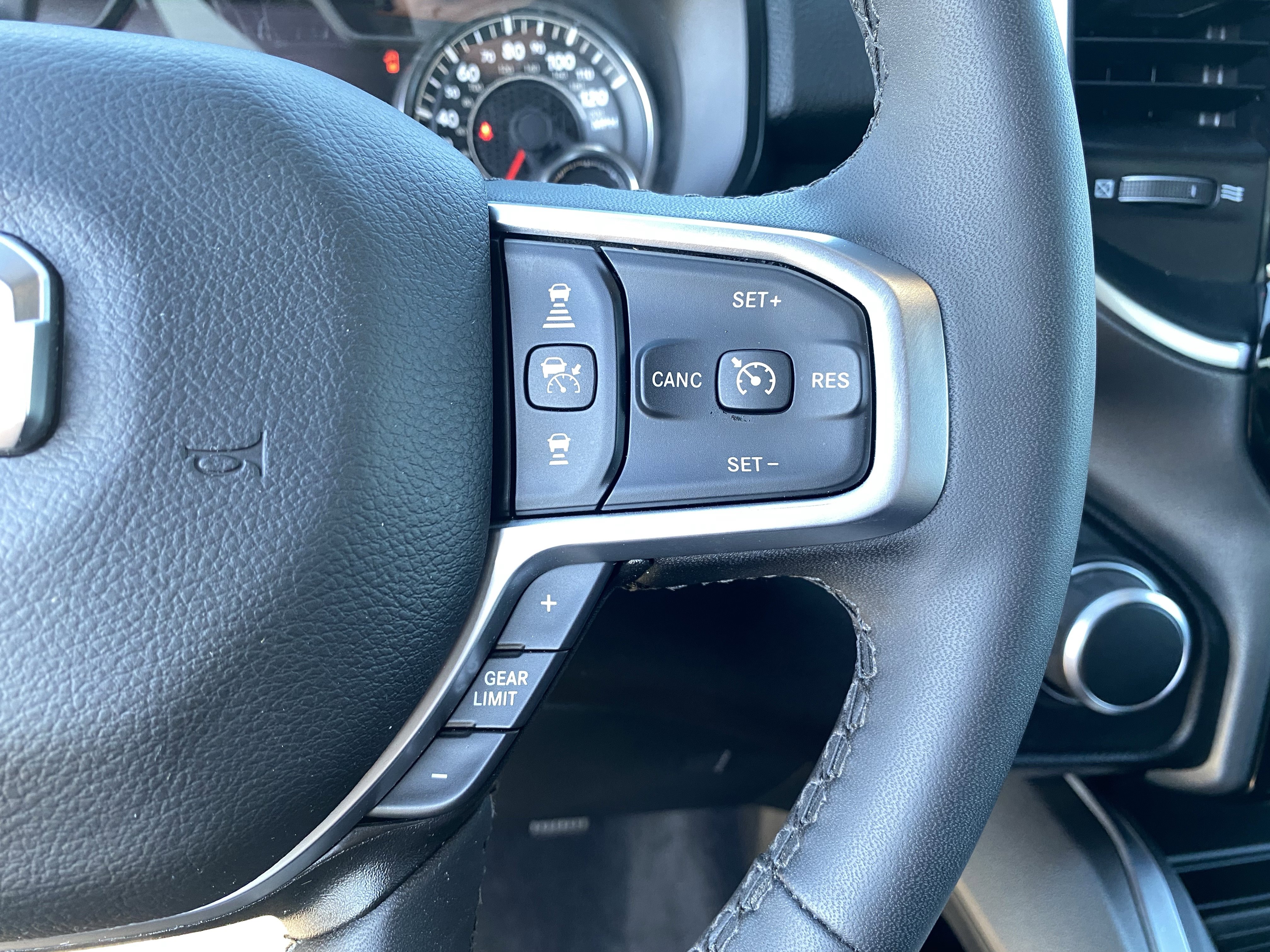 Used 2025 RAM 1500 Big Horn image 28