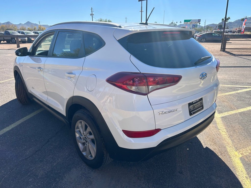 Used 2016 Hyundai Tucson SE w/ Option Group 12 FWD image 3