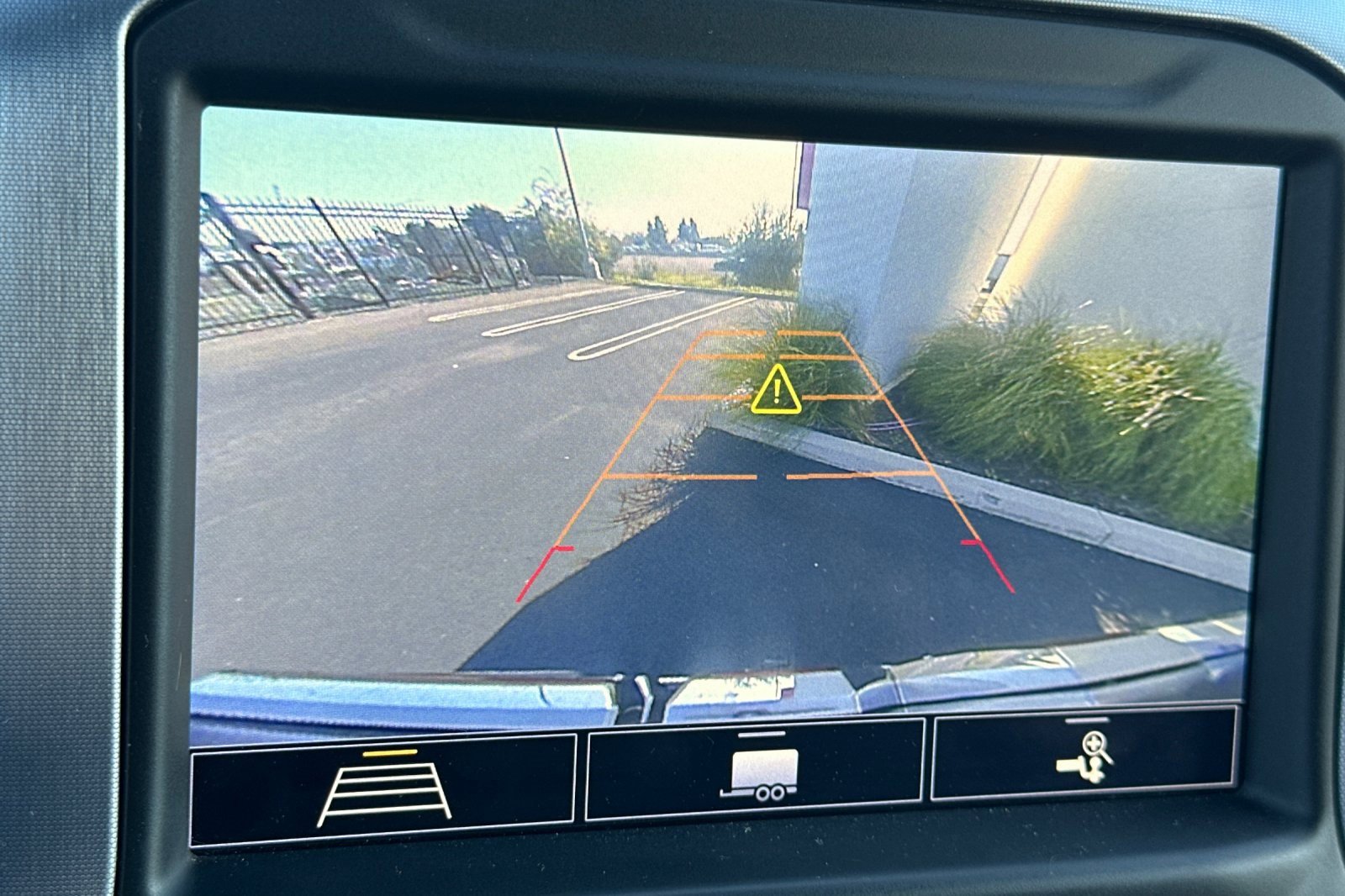 Used 2020 GMC Sierra 1500 SLT w/ SLT Premium Plus Package image 24