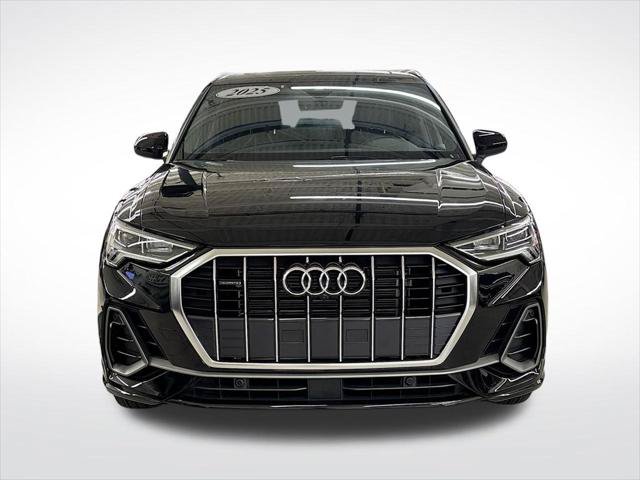 Certified 2025 Audi Q3 2.0T Premium Plus w/ Premium Plus Package AWD/4WD image 8