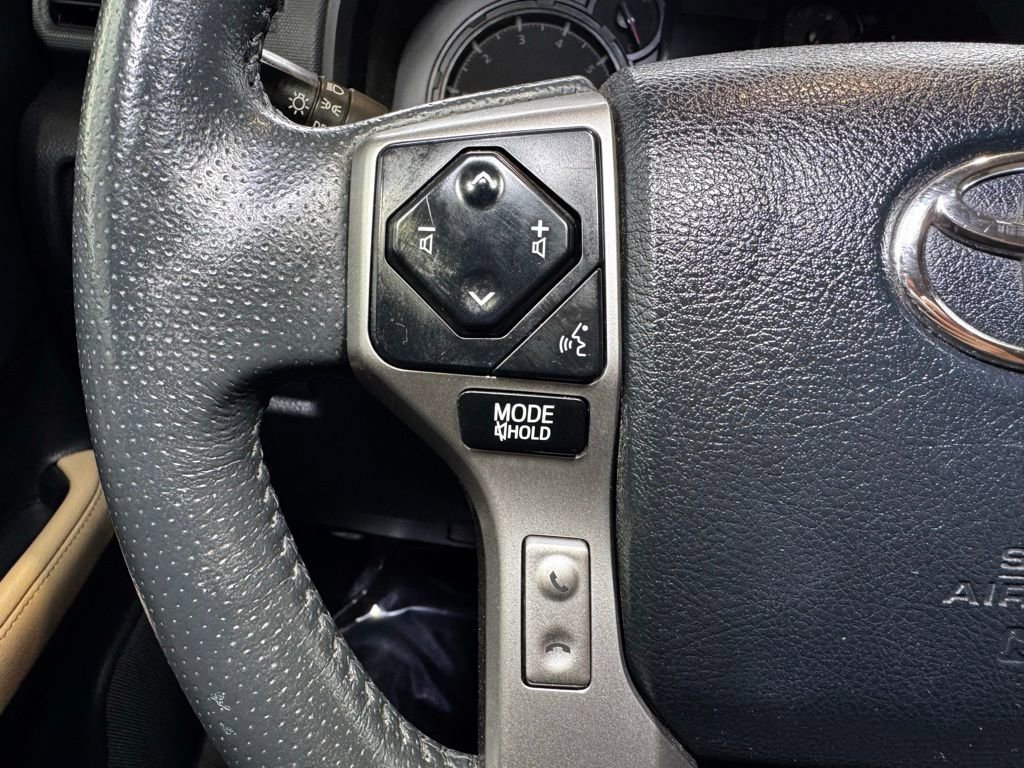 Used 2023 Toyota 4Runner SR5 AWD/4WD image 23