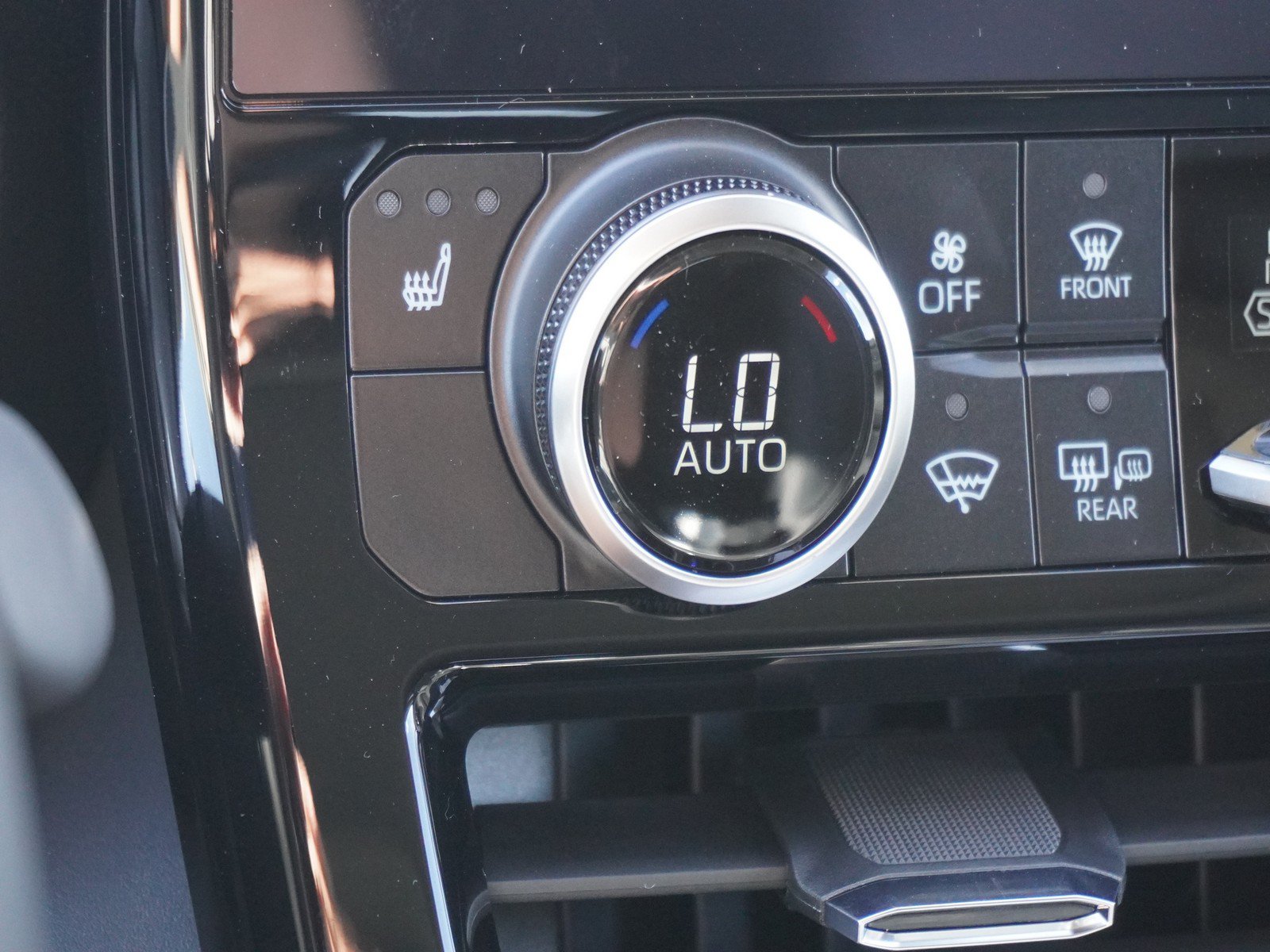 New 2026 Toyota Highlander XLE AWD/4WD image 28