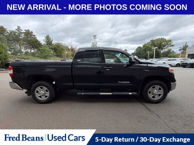 Used 2017 Toyota Tundra SR5 AWD/4WD image 8