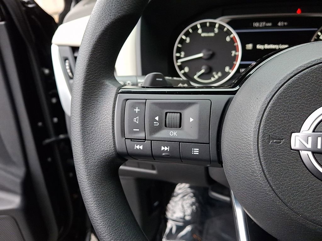 Used 2023 Nissan Rogue SV image 21