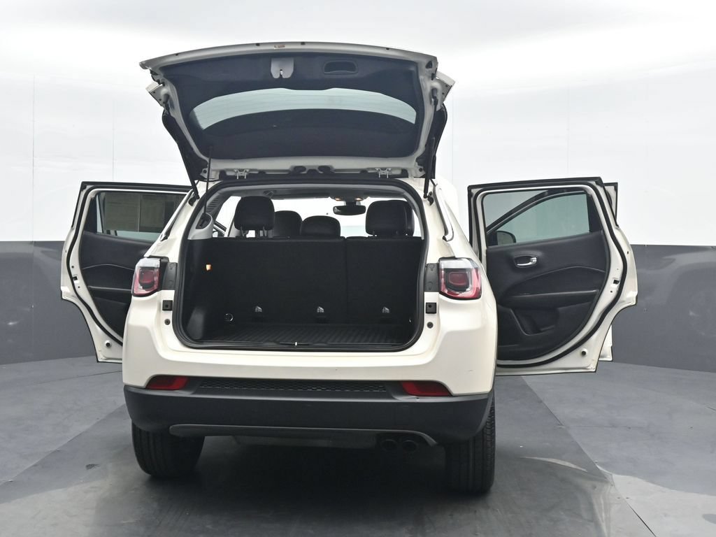 Used 2019 Jeep Compass Limited AWD/4WD image 35