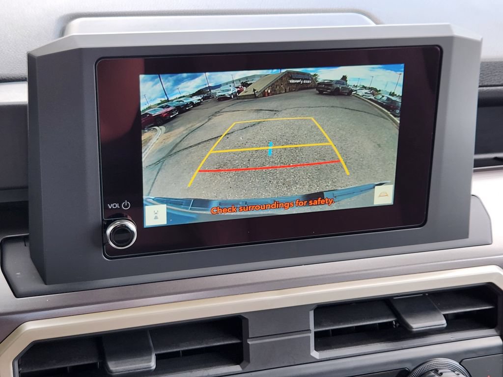 Used 2025 Toyota Tacoma SR5 AWD/4WD image 9