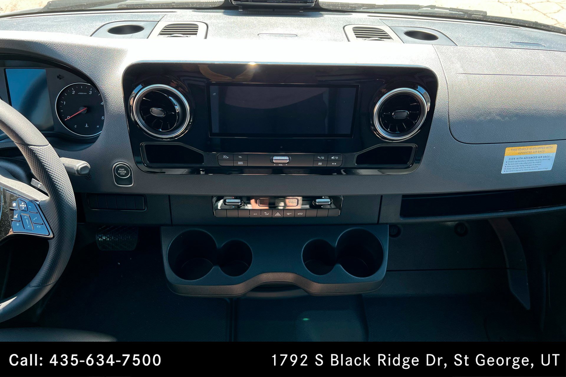 Used 2025 Mercedes-Benz Sprinter 2500 image 12