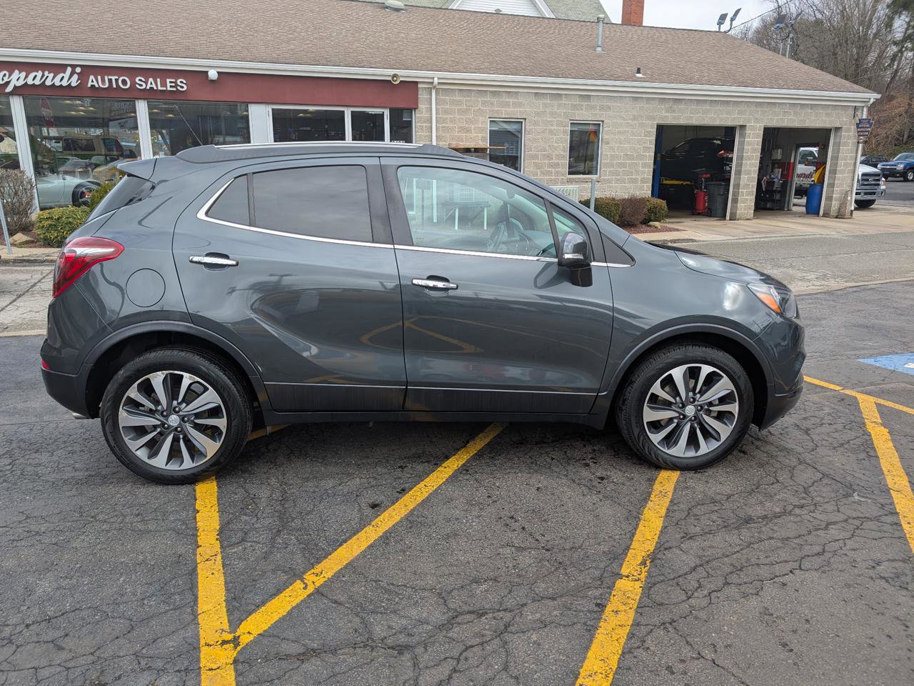 Used 2018 Buick Encore Preferred image 8