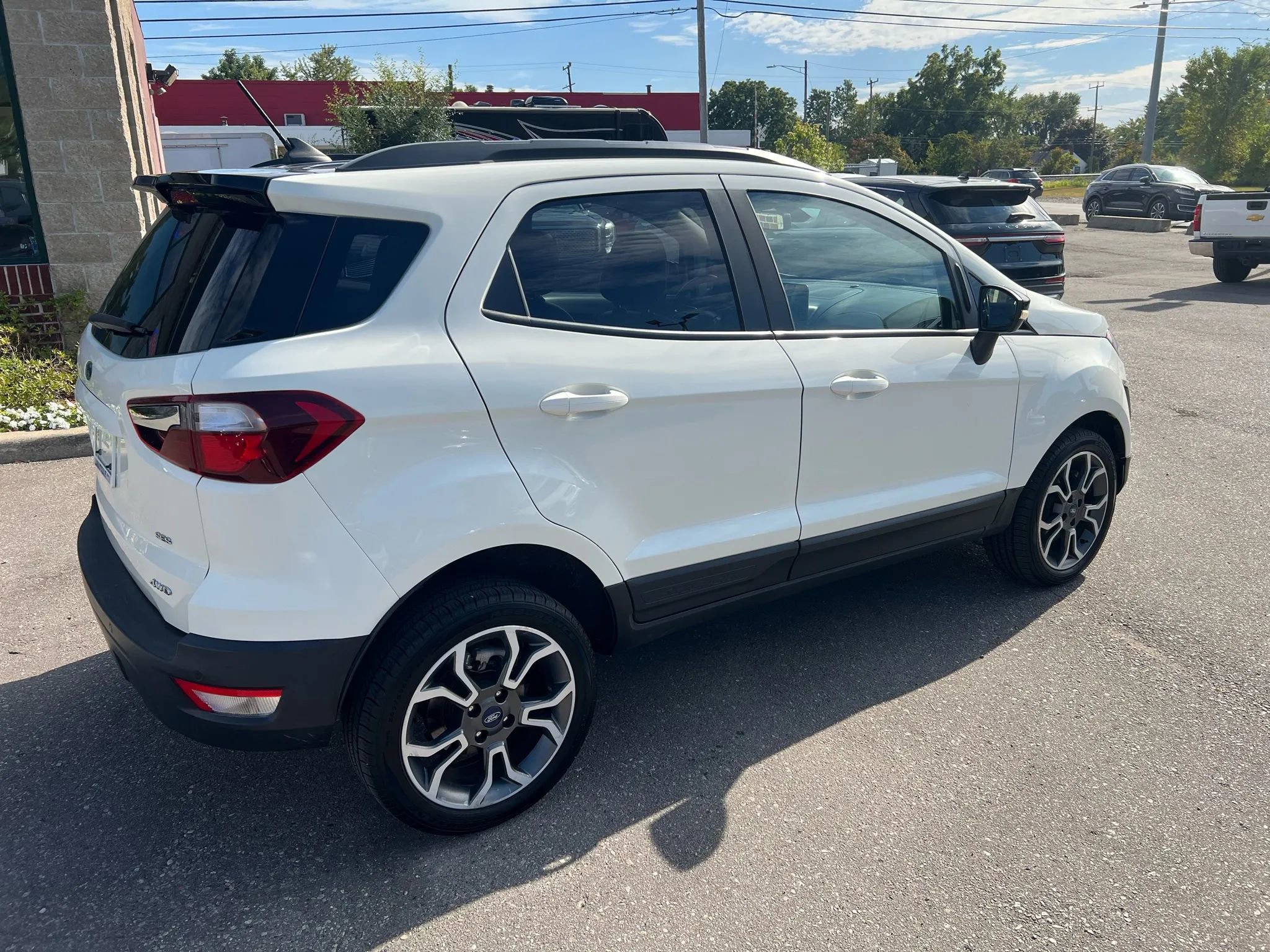 Used 2020 Ford EcoSport SES w/ SES Black Appearance Package image 5