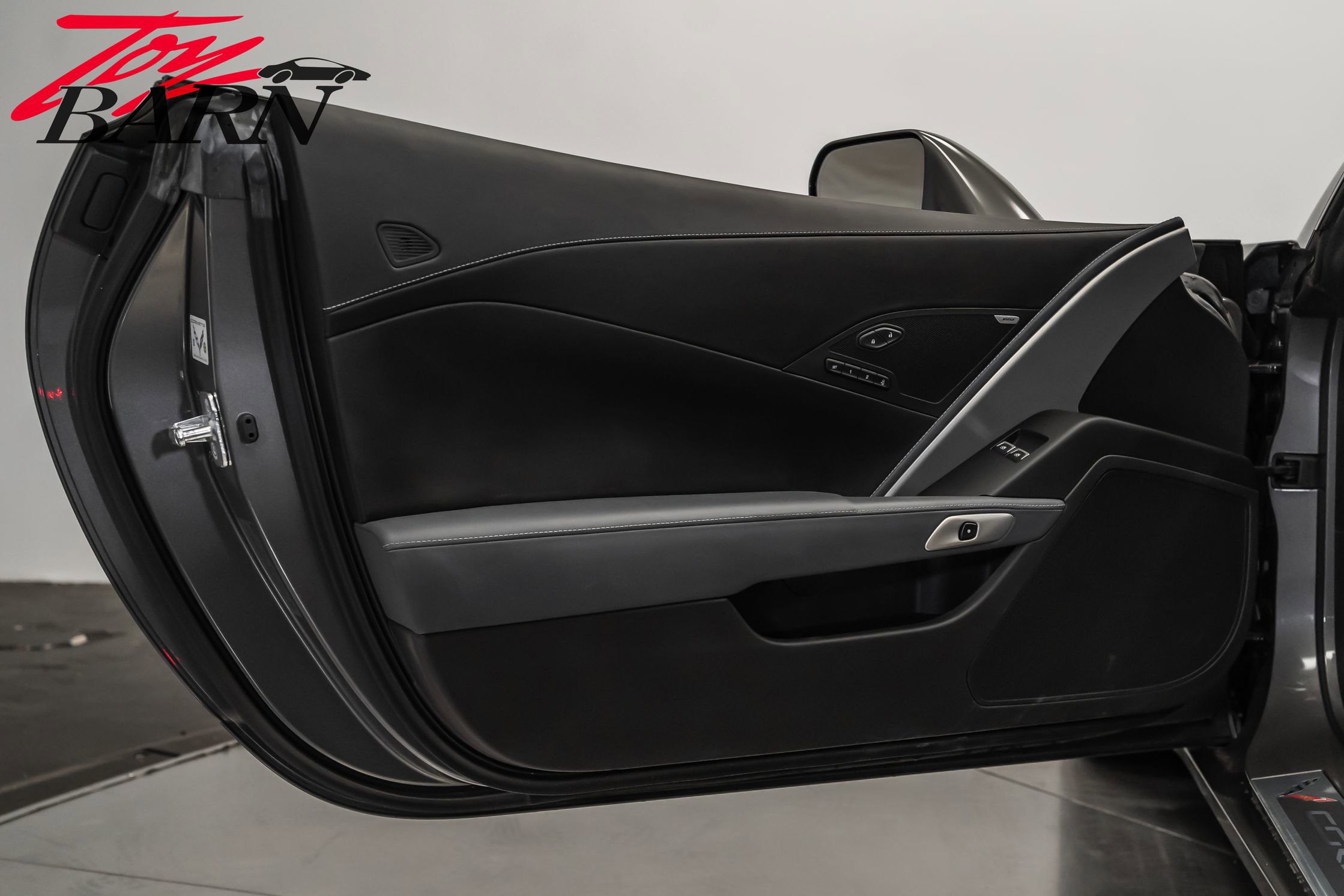 Used 2016 Chevrolet Corvette Z06 w/ 3LZ Preferred Equipment Group image 28