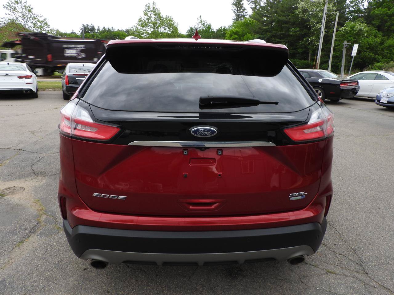 Used 2019 Ford Edge SEL w/ Equipment Group 201A AWD/4WD image 4